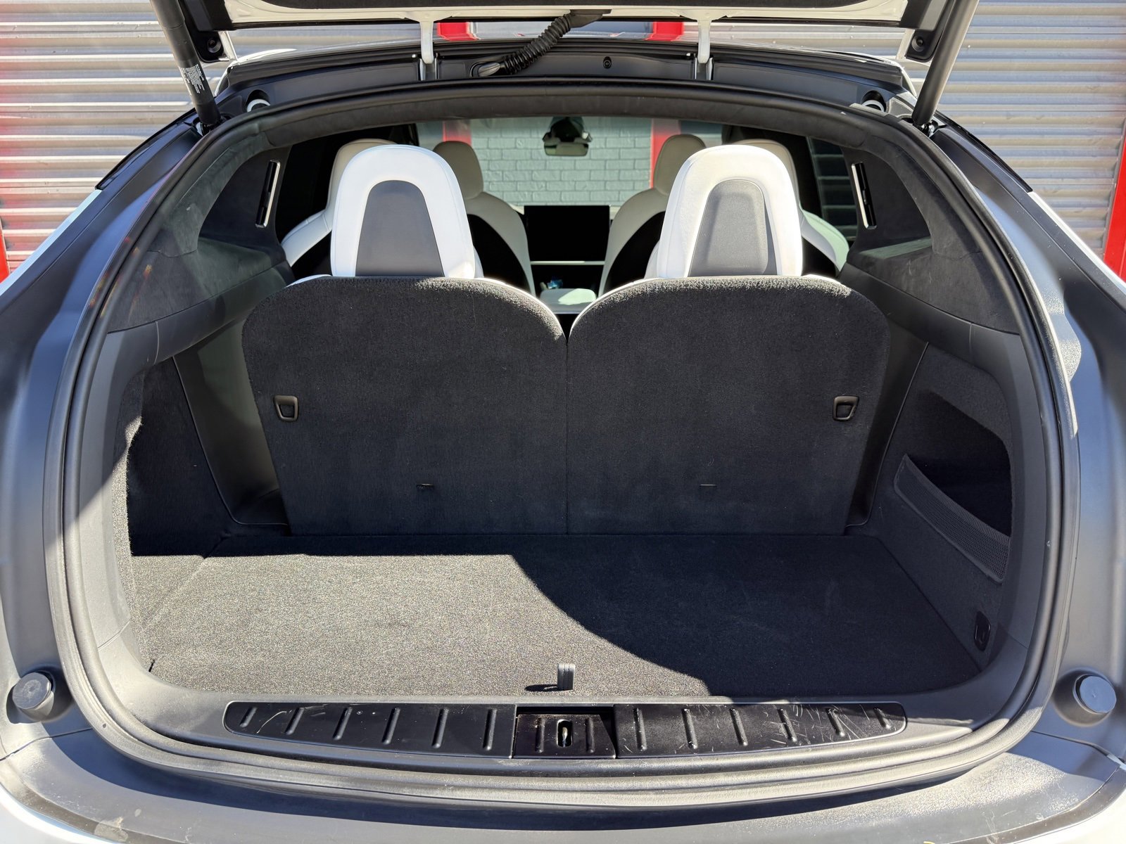 Used 2022 Tesla Model X Plaid image 17