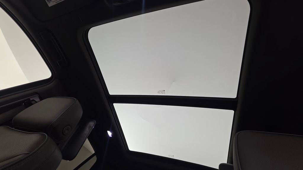 Used 2021 GMC Yukon Denali w/ Denali Ultimate Package image 35