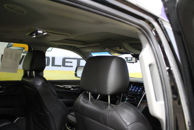 Used 2018 Cadillac Escalade Premium Luxury AWD/4WD image 10