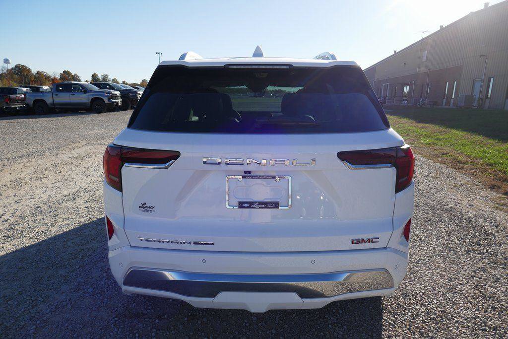 New 2026 GMC Terrain Denali AWD/4WD image 5