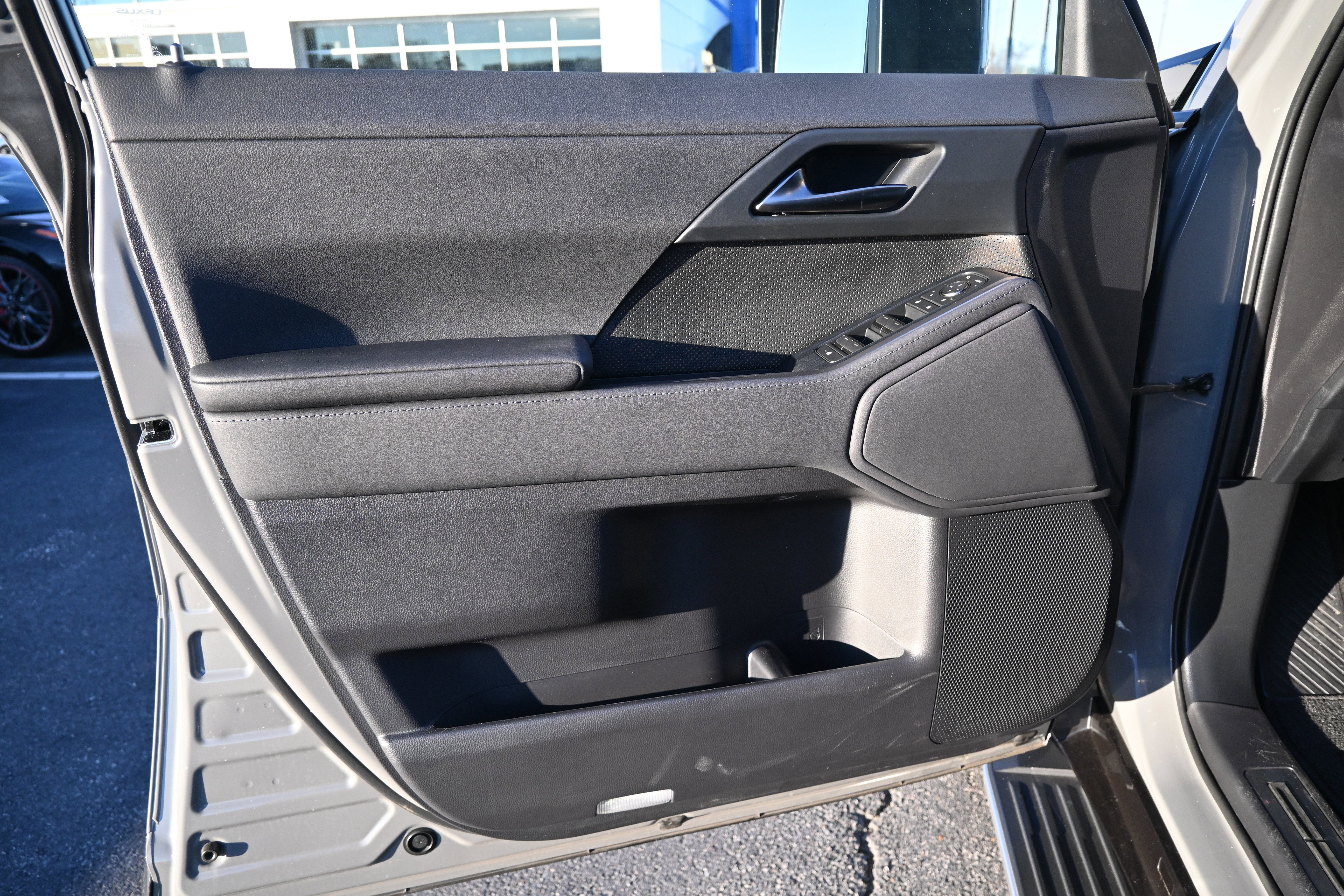 Used 2024 Lexus GX 550 image 16