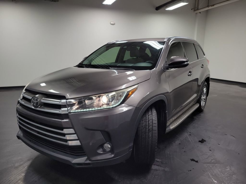 Used 2018 Toyota Highlander Limited image 4