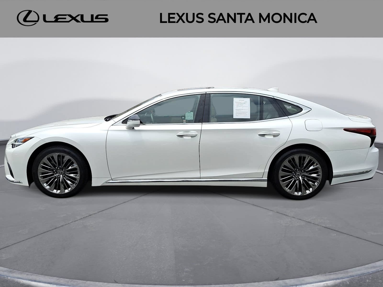 Used 2023 Lexus LS 500 w/ Accessory Package (Z1) RWD image 8
