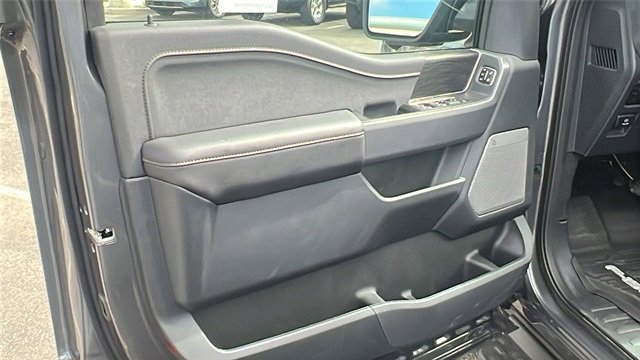 New 2025 Ford F150 Lightning Lariat image 19