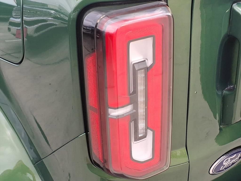 Used 2025 Ford Bronco Outer Banks image 12