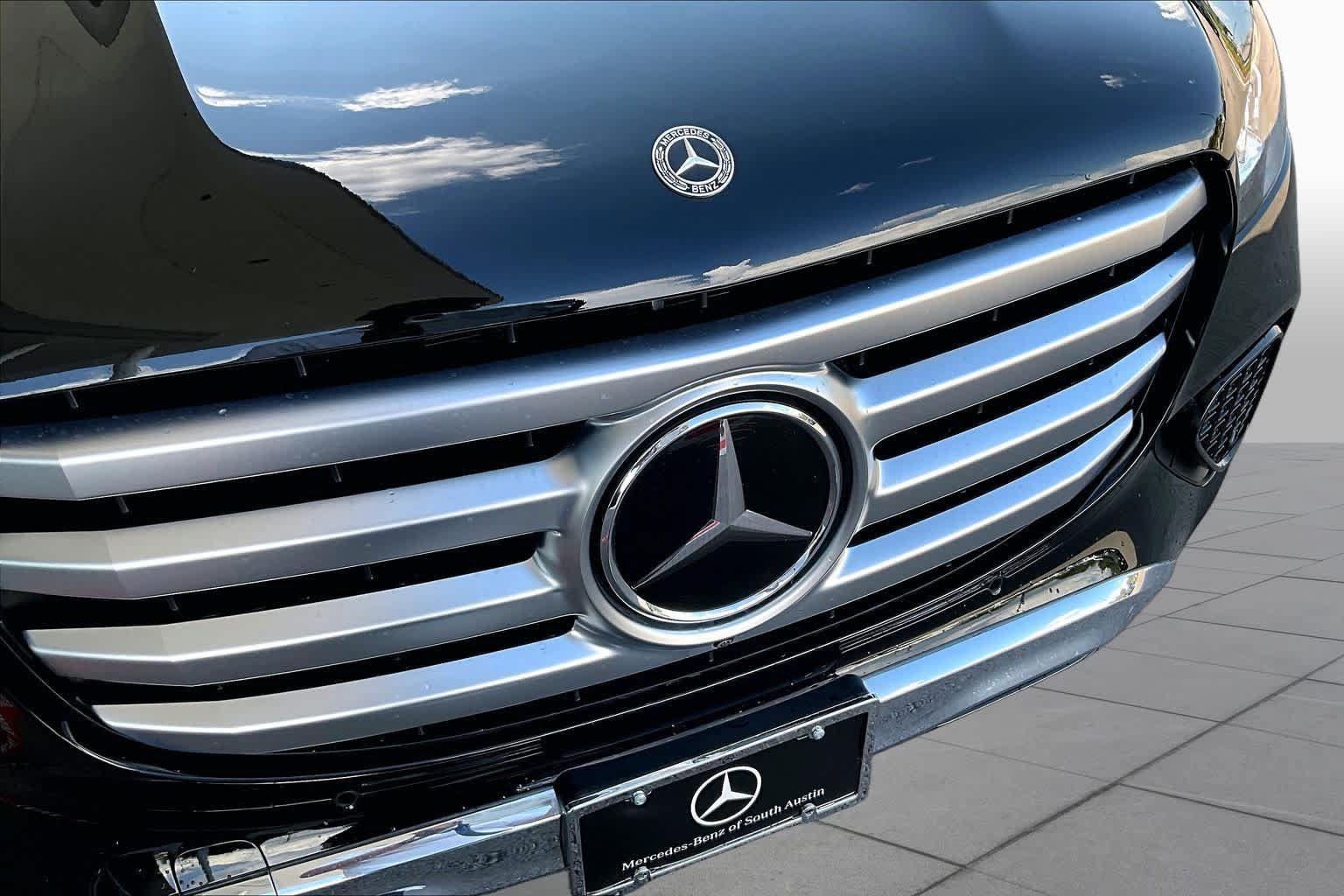 Used 2024 Mercedes-Benz GLS 450 4MATIC image 29