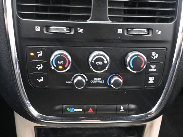 Used 2019 Dodge Grand Caravan SXT image 22