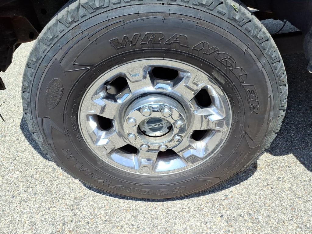Used 2016 Ford F350 Lariat w/ Chrome Package AWD/4WD image 13