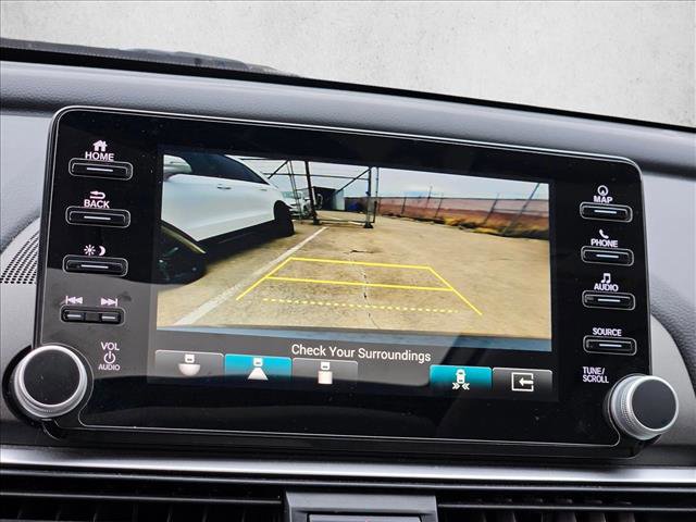 Used 2018 Honda Accord Touring image 18