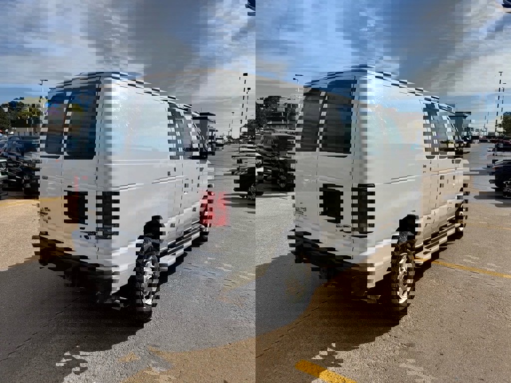 Used 2014 Ford E-250 and Econoline 250 w/ Power Group image 7