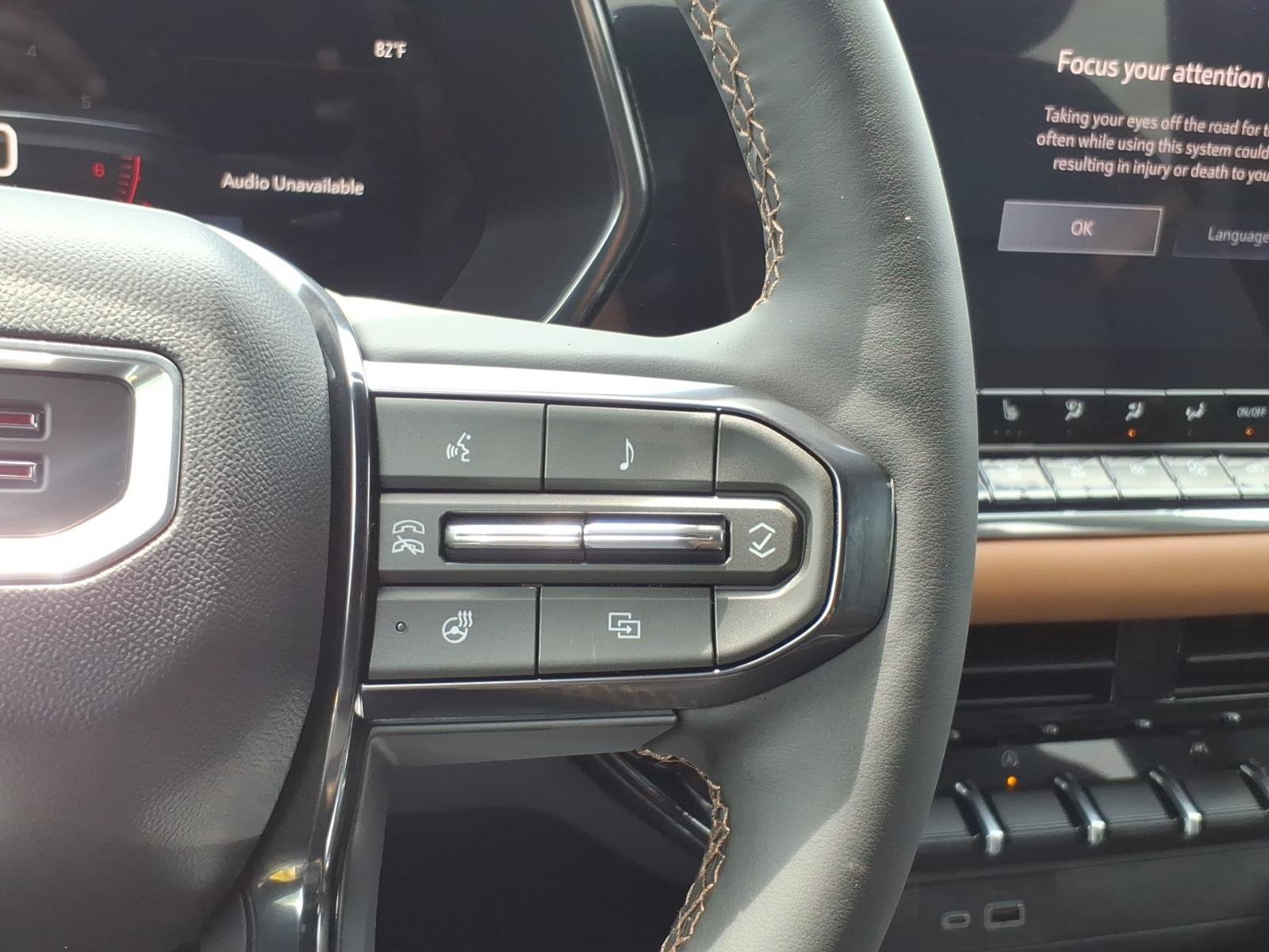 New 2026 GMC Canyon AT4 w/ Technology Plus Package AWD/4WD image 17