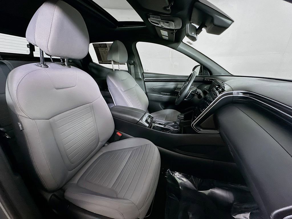 Used 2022 Hyundai Santa Cruz SEL Premium image 12