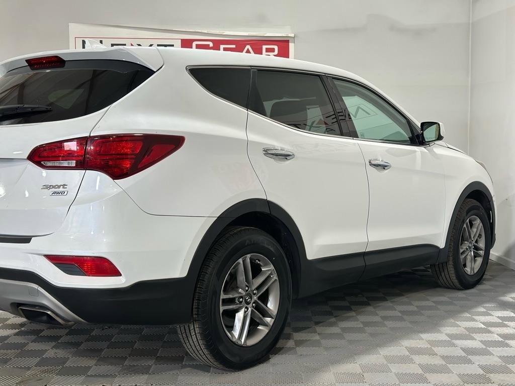 Used 2017 Hyundai Santa Fe Sport AWD/4WD image 8