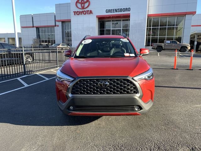Certified 2023 Toyota Corolla Cross XLE image 3