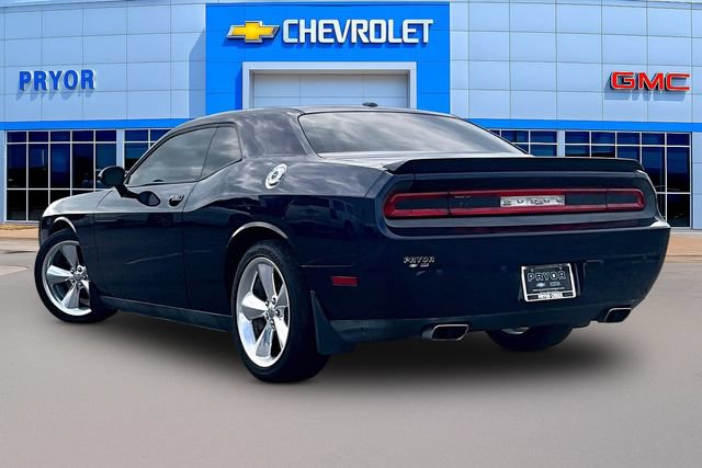 Used 2014 Dodge Challenger R/T RWD image 4