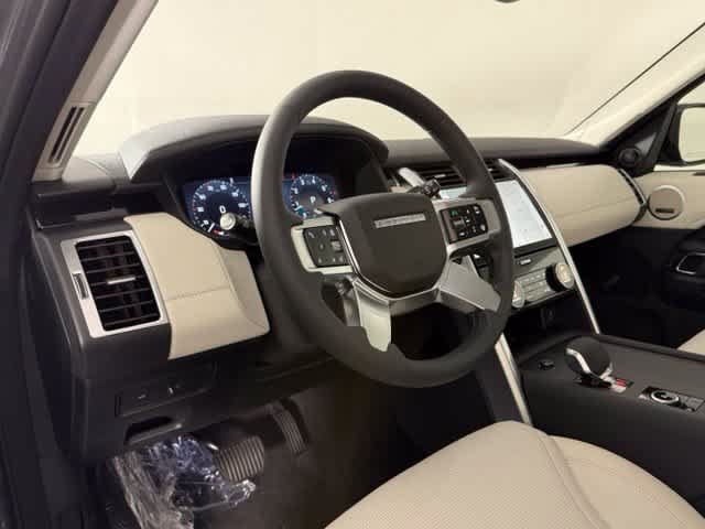 New 2026 Land Rover Discovery S AWD/4WD image 5