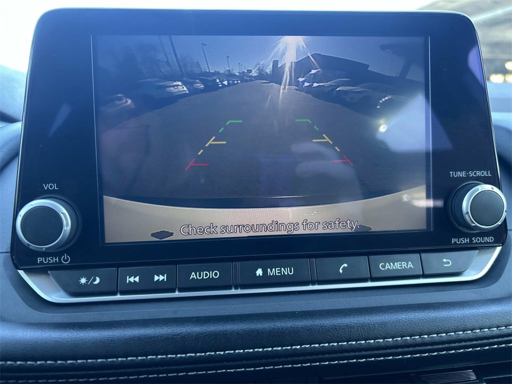 Used 2023 Nissan Rogue S image 28