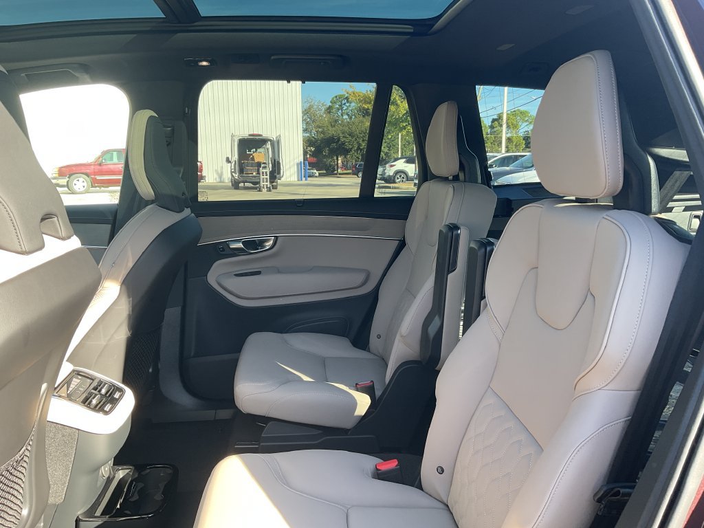 New 2027 Volvo XC90 B6 Plus AWD/4WD image 15
