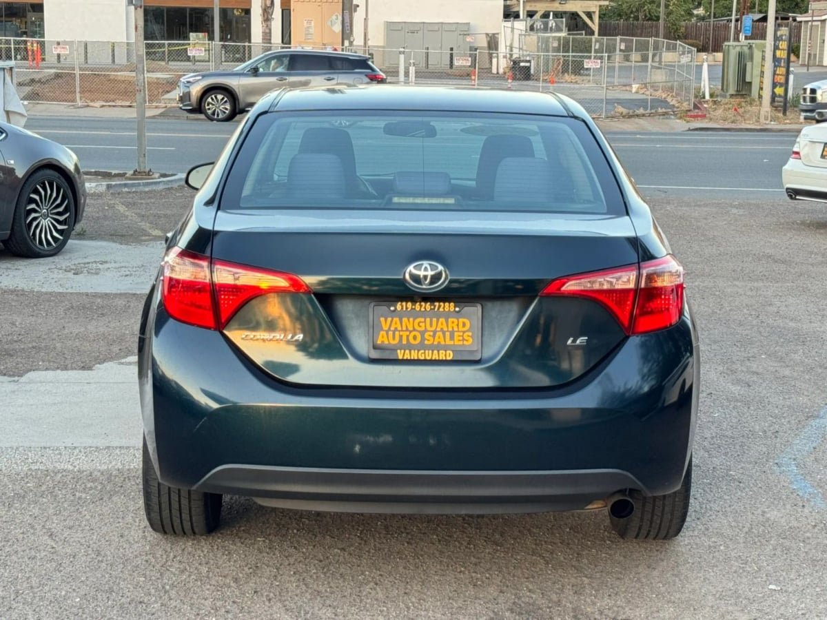 Used 2019 Toyota Corolla LE w/ Carpet Mat Package (TMS) FWD image 36