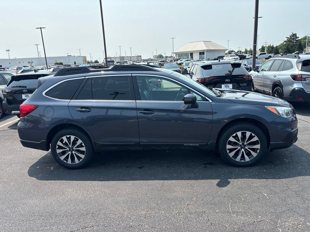 Used 2017 Subaru Outback 2.5i Limited AWD/4WD image 2