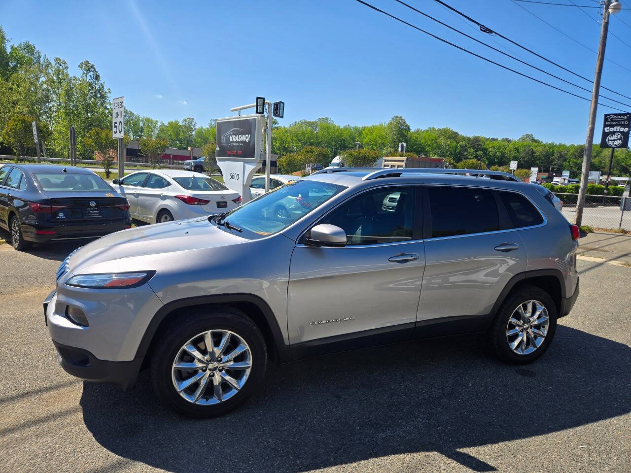 Used 2016 Jeep Cherokee Limited w/ Luxury Group AWD/4WD image 13