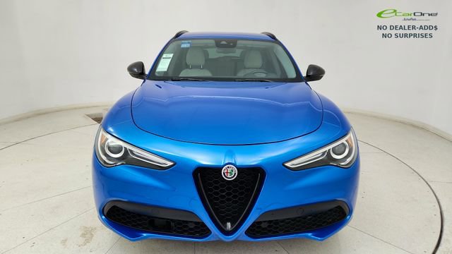 Used 2020 Alfa Romeo Stelvio Ti w/ Nero Edizione image 2