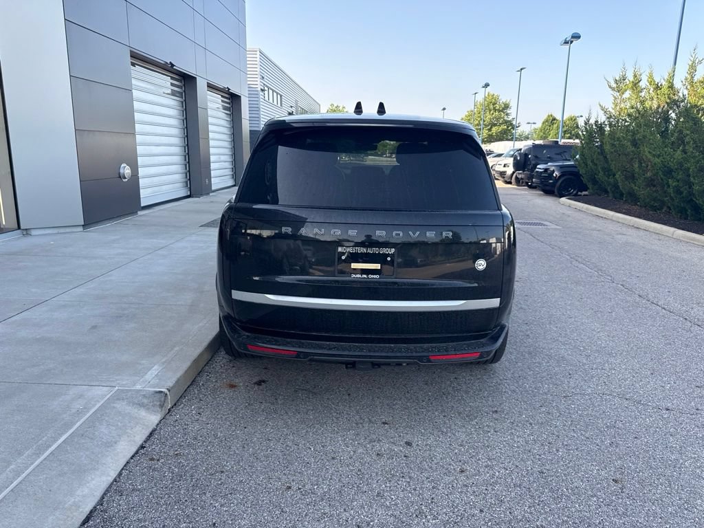 Certified 2024 Land Rover Range Rover SV AWD/4WD image 6