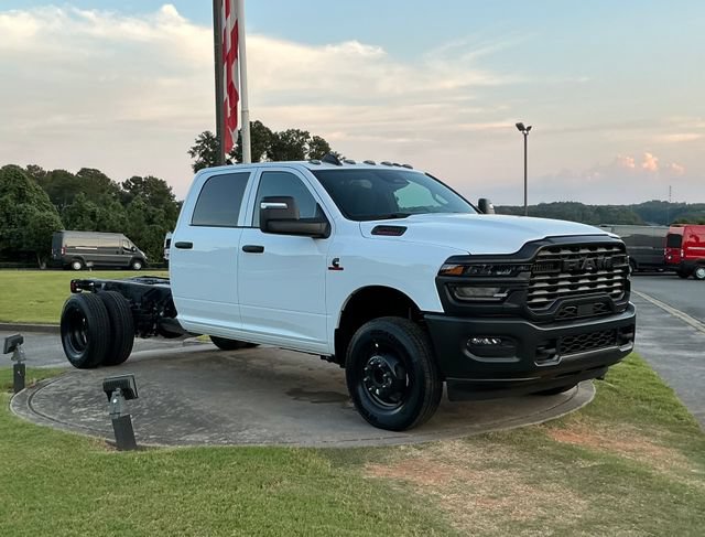 New 2027 RAM 3500 Tradesman AWD/4WD image 9