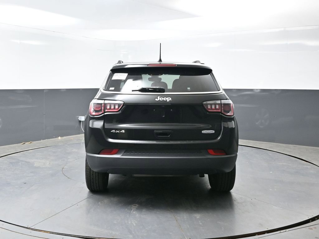 Used 2020 Jeep Compass Latitude AWD/4WD image 11