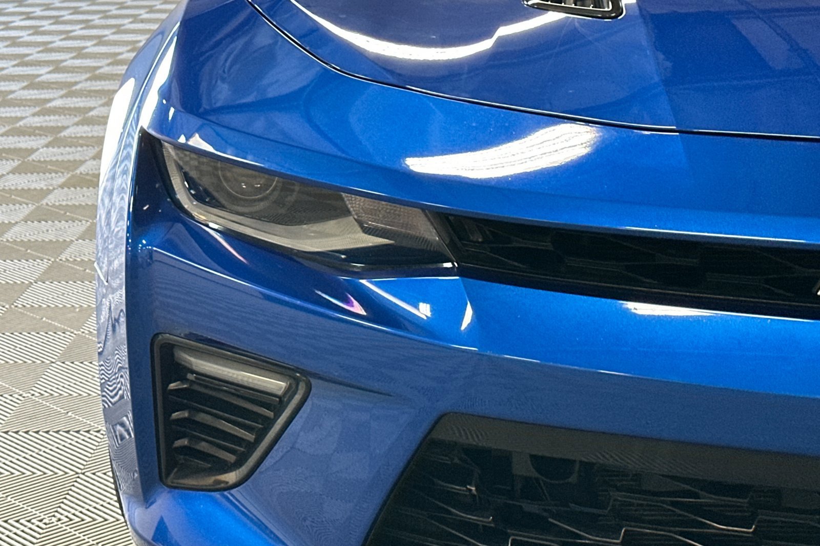 Used 2018 Chevrolet Camaro SS image 44