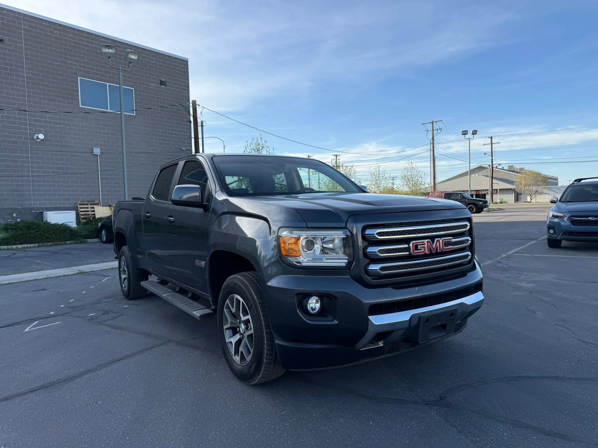 Used 2016 GMC Canyon SLE w/ All Terrain Package AWD/4WD image 3