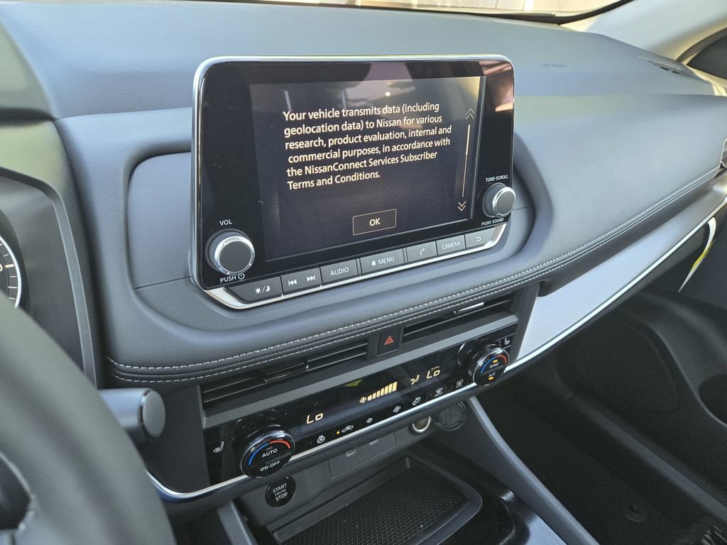 New 2026 Nissan Rogue Dark Armor AWD/4WD image 13