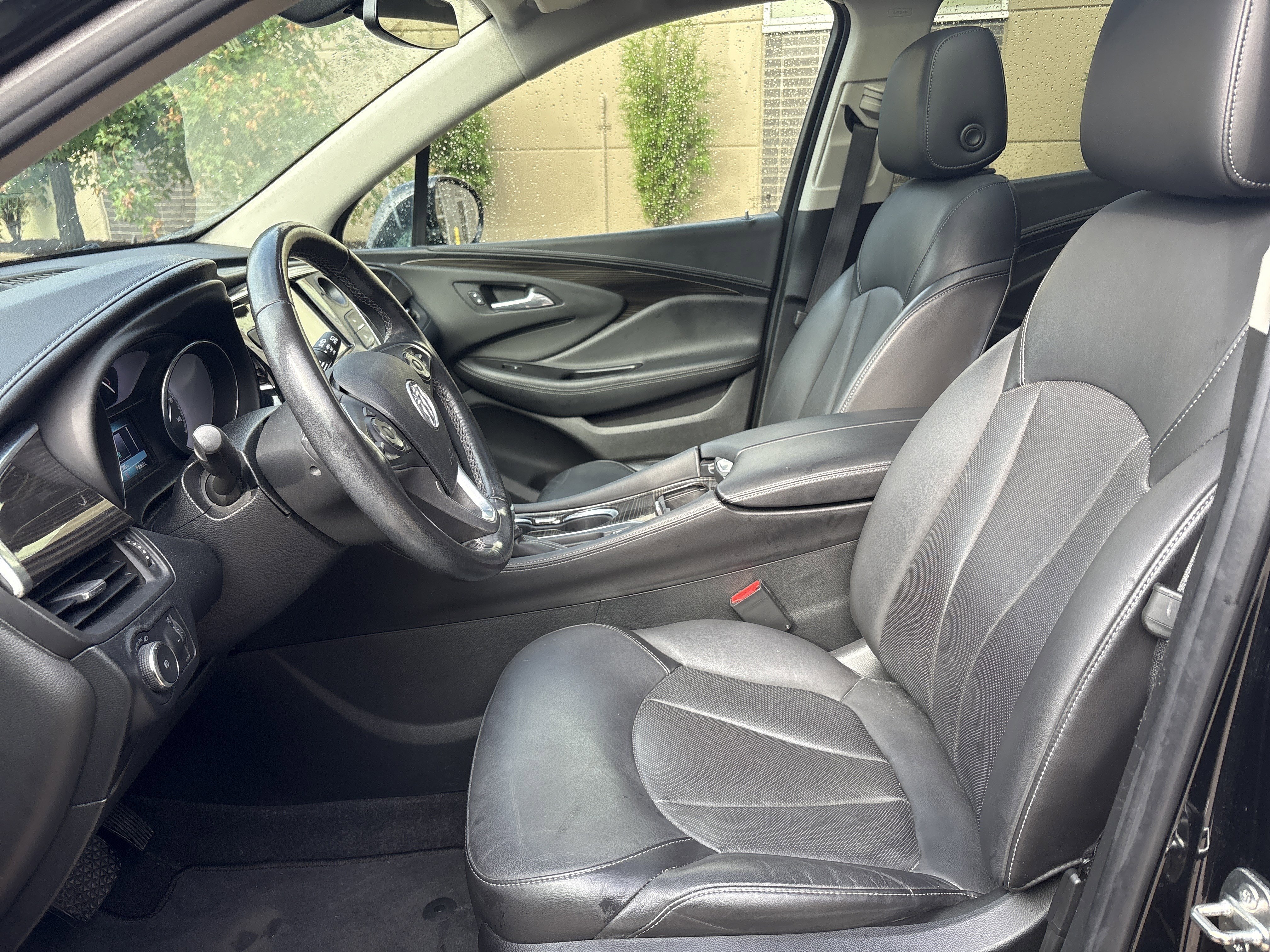 Used 2019 Buick Envision Essence FWD image 16