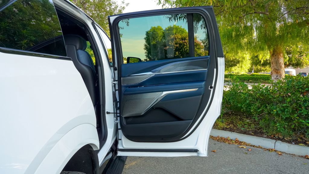 New 2025 Cadillac Escalade IQ Sport 2 w/ LPO, ONYX Package image 14