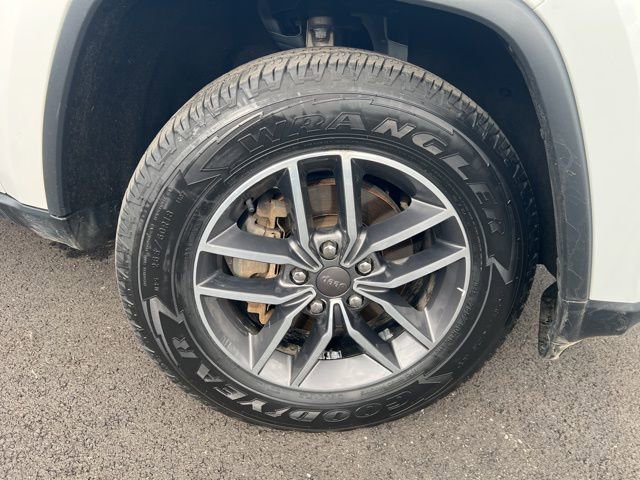 Used 2019 Jeep Grand Cherokee Limited w/ Luxury Group II AWD/4WD image 36