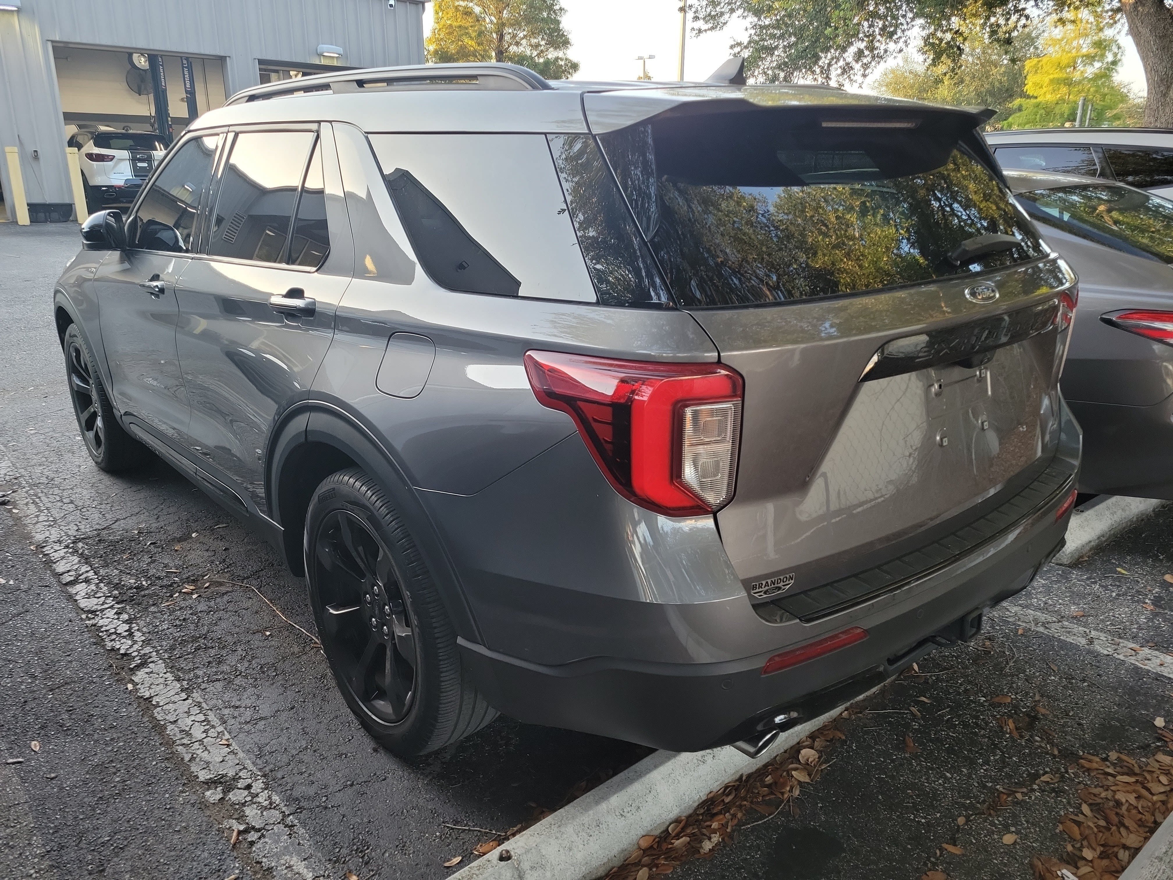 Used 2023 Ford Explorer ST-Line w/ Class IV Trailer Tow Package RWD image 59
