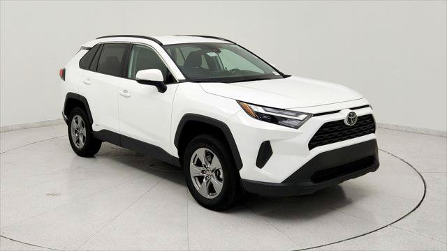 Certified 2025 Toyota RAV4 XLE AWD/4WD image 1