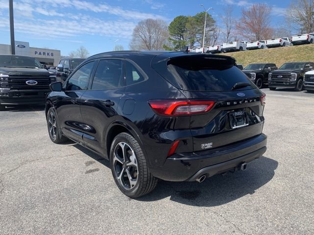 Certified 2023 Ford Escape ST-Line Elite w/ Premium Technology Package AWD/4WD image 6