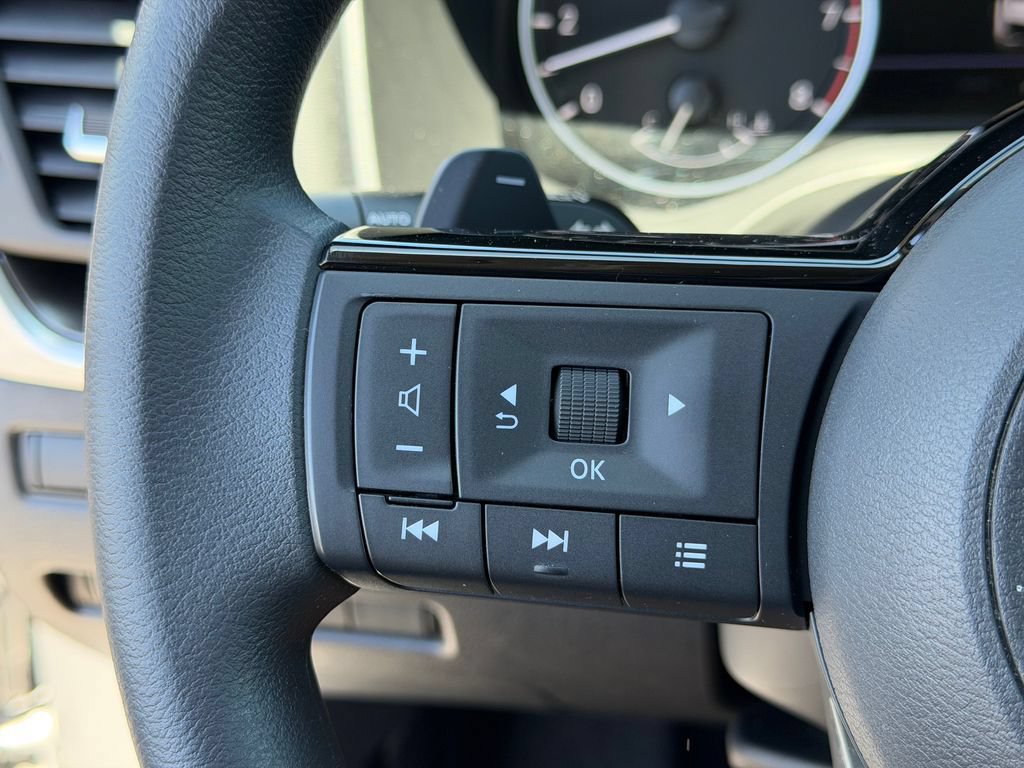 Used 2023 Nissan Rogue SV AWD/4WD image 27