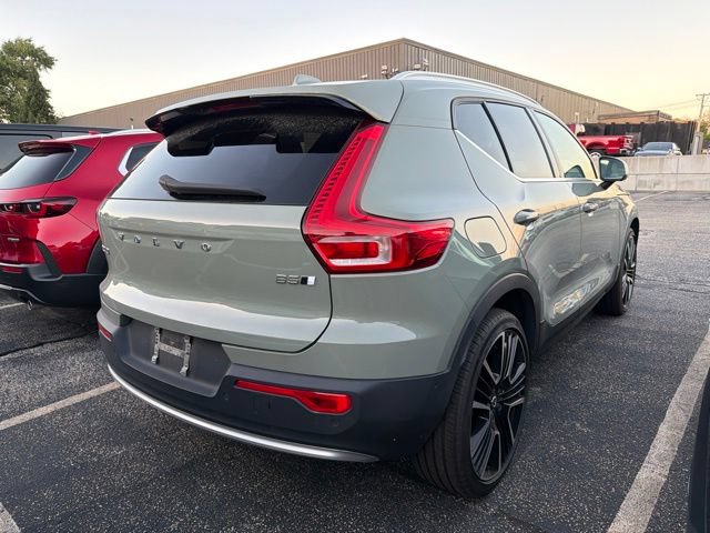 Used 2023 Volvo XC40 B5 Ultimate w/ Protection Package Premier AWD/4WD image 5