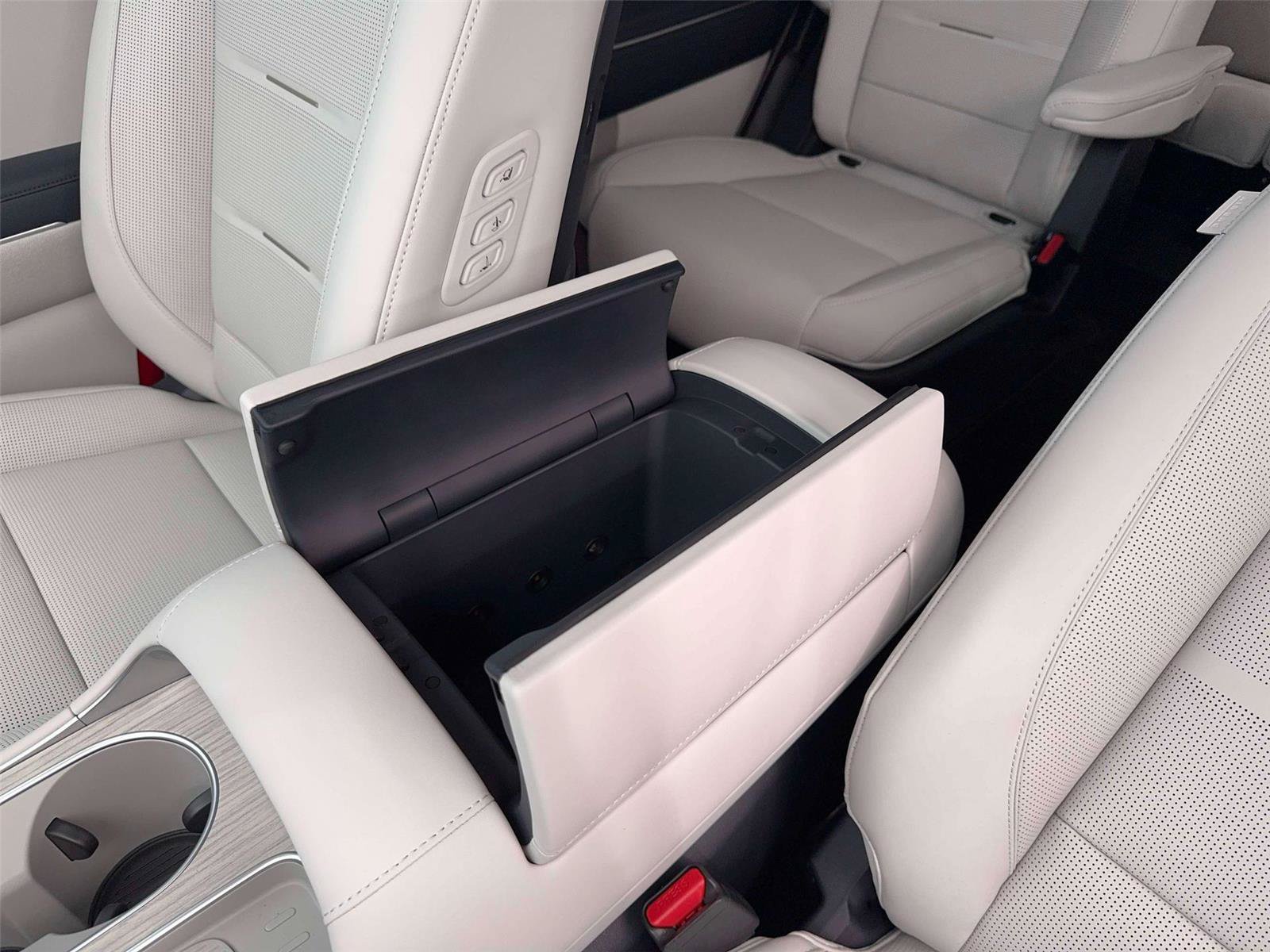 New 2026 Hyundai Palisade Calligraphy AWD/4WD image 37