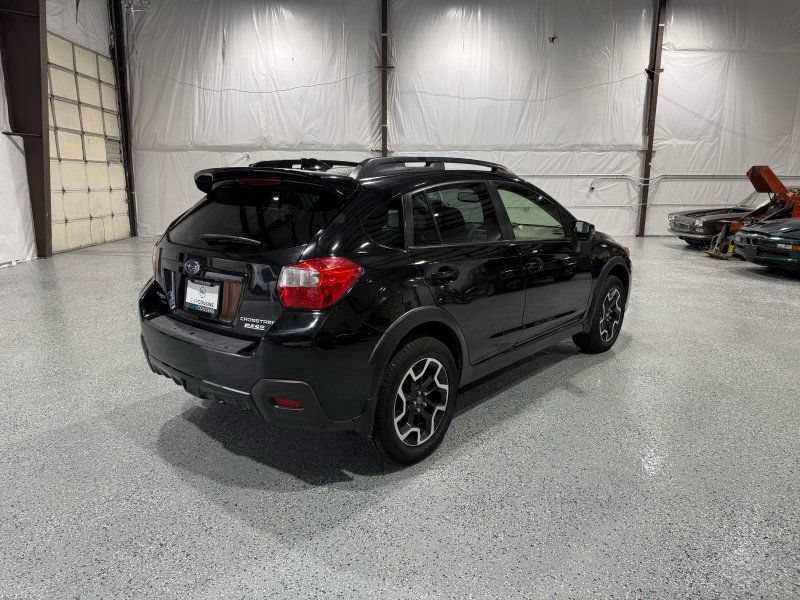 Used 2016 Subaru Crosstrek 2.0i Limited AWD/4WD image 6
