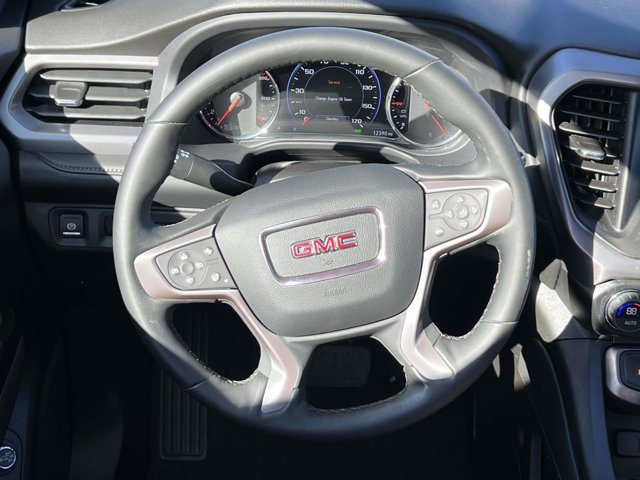 Used 2023 GMC Acadia AT4 w/ Technology Package image 11