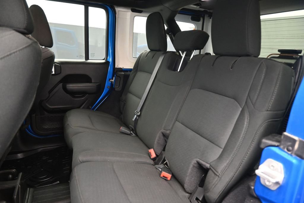 Used 2022 Jeep Wrangler Unlimited Sport w/ Sun And Sound Package AWD/4WD image 10