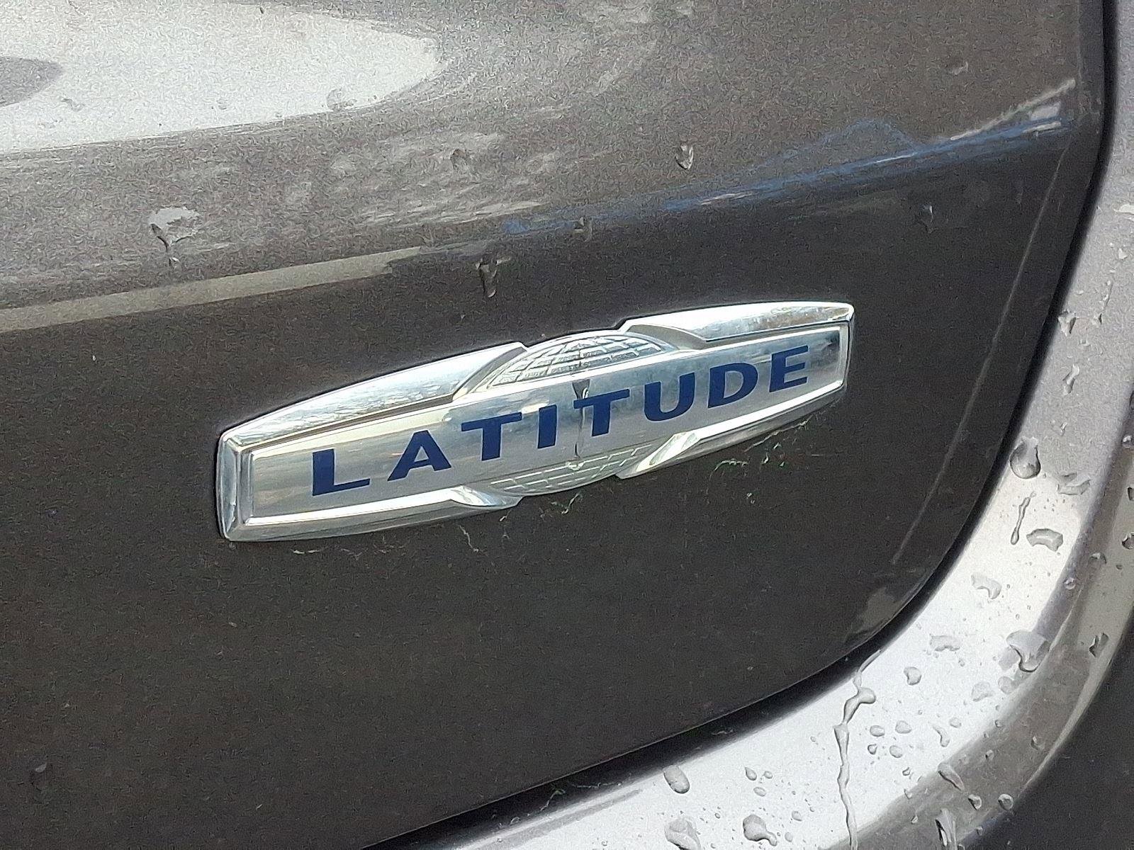 Used 2020 Jeep Compass Latitude w/ Popular Equipment Group image 29