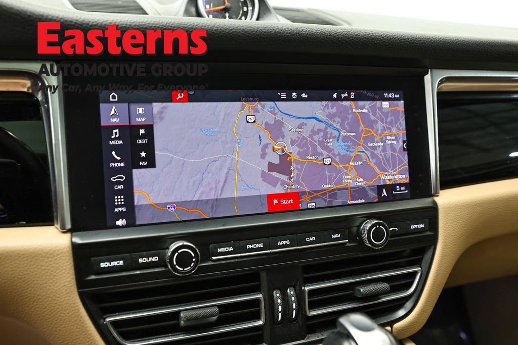 Used 2021 Porsche Macan AWD/4WD image 18