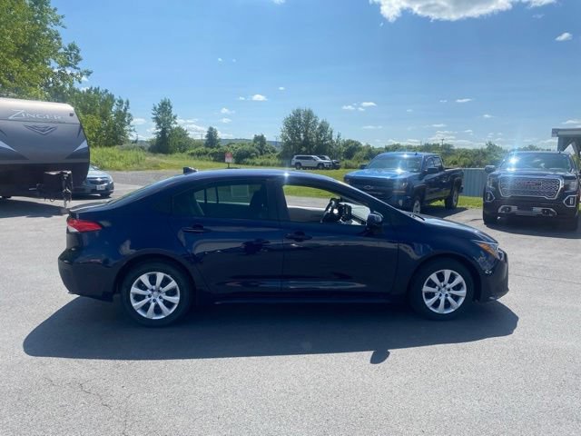 Used 2025 Toyota Corolla LE w/ Convenience Package FWD image 23