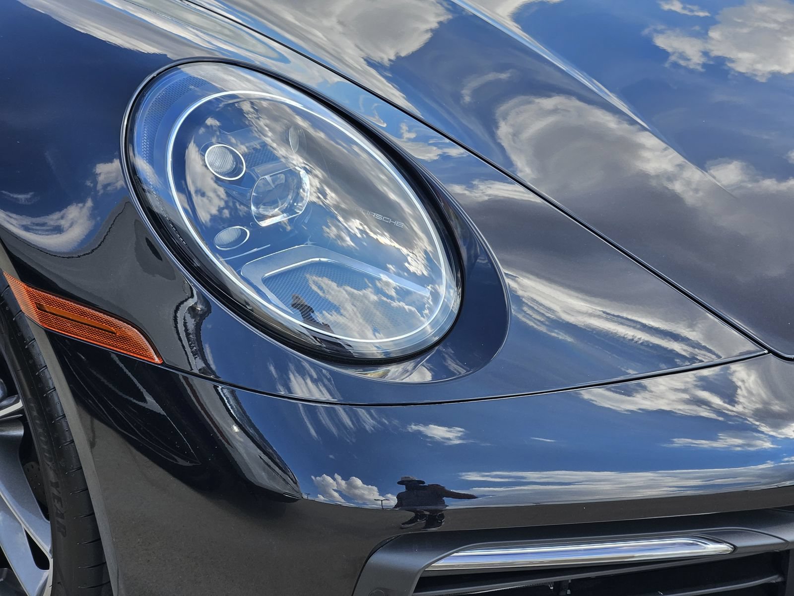 Used 2023 Porsche 911 Carrera T RWD image 9
