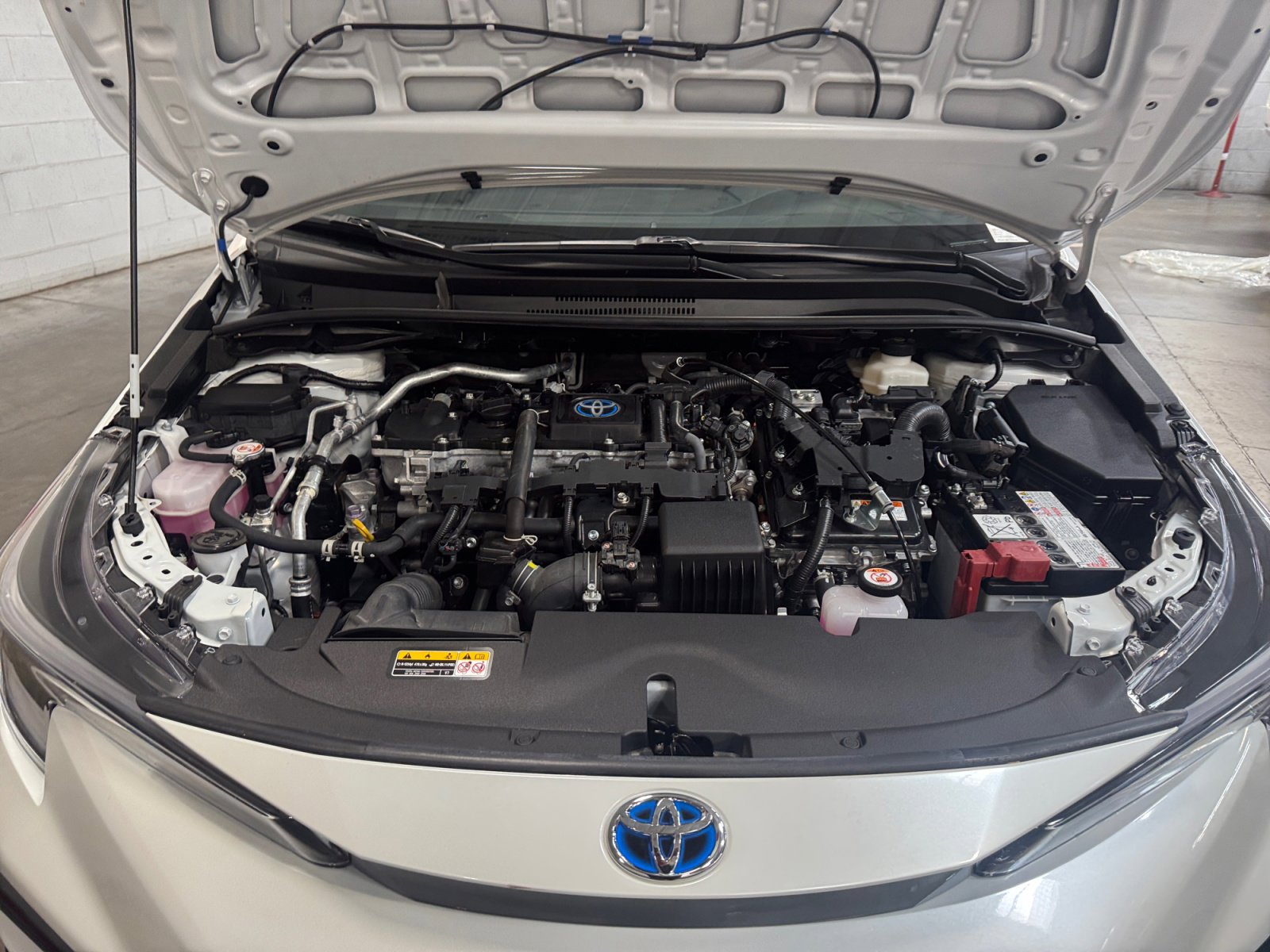 Certified 2024 Toyota Corolla SE w/ SE Package image 21