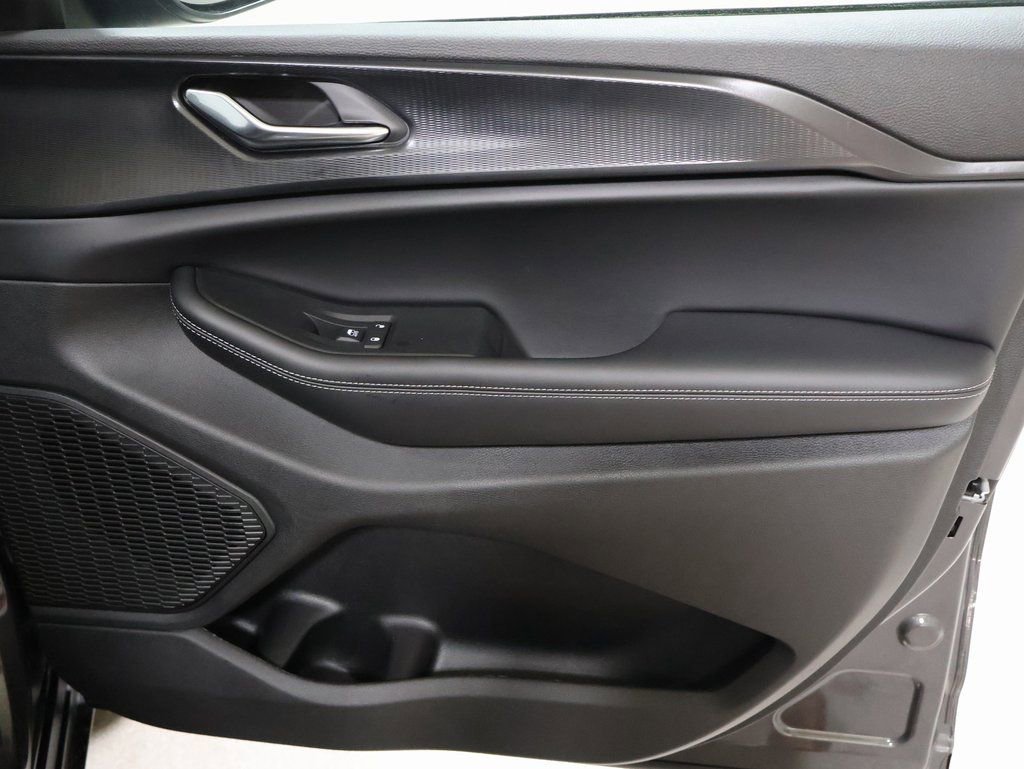 New 2025 Jeep Grand Cherokee L Laredo w/ Luxury Tech Group I image 20